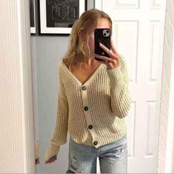 Anthropologie Cream Knit V-Neck Sweater - Picture 3 of 7